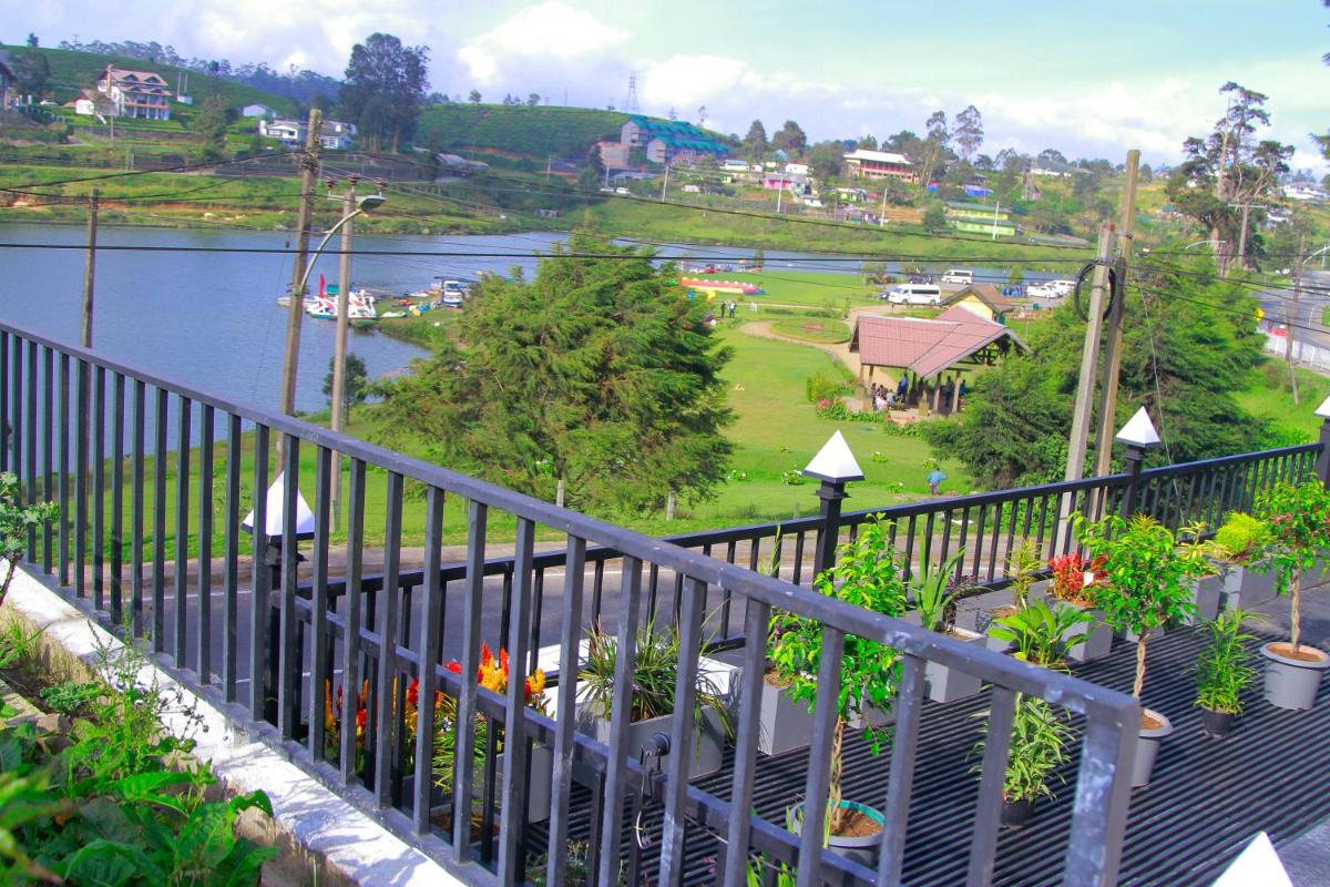 Galaxy Grand Hotel - Housity