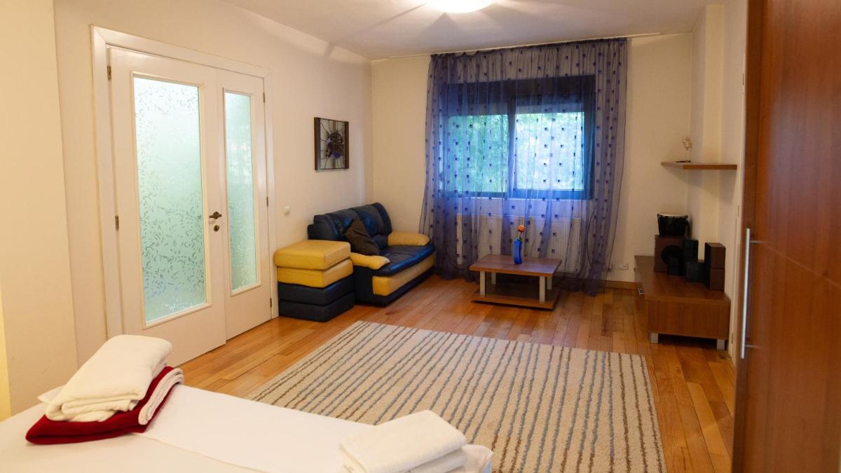 Nicole's Apartment - Housity