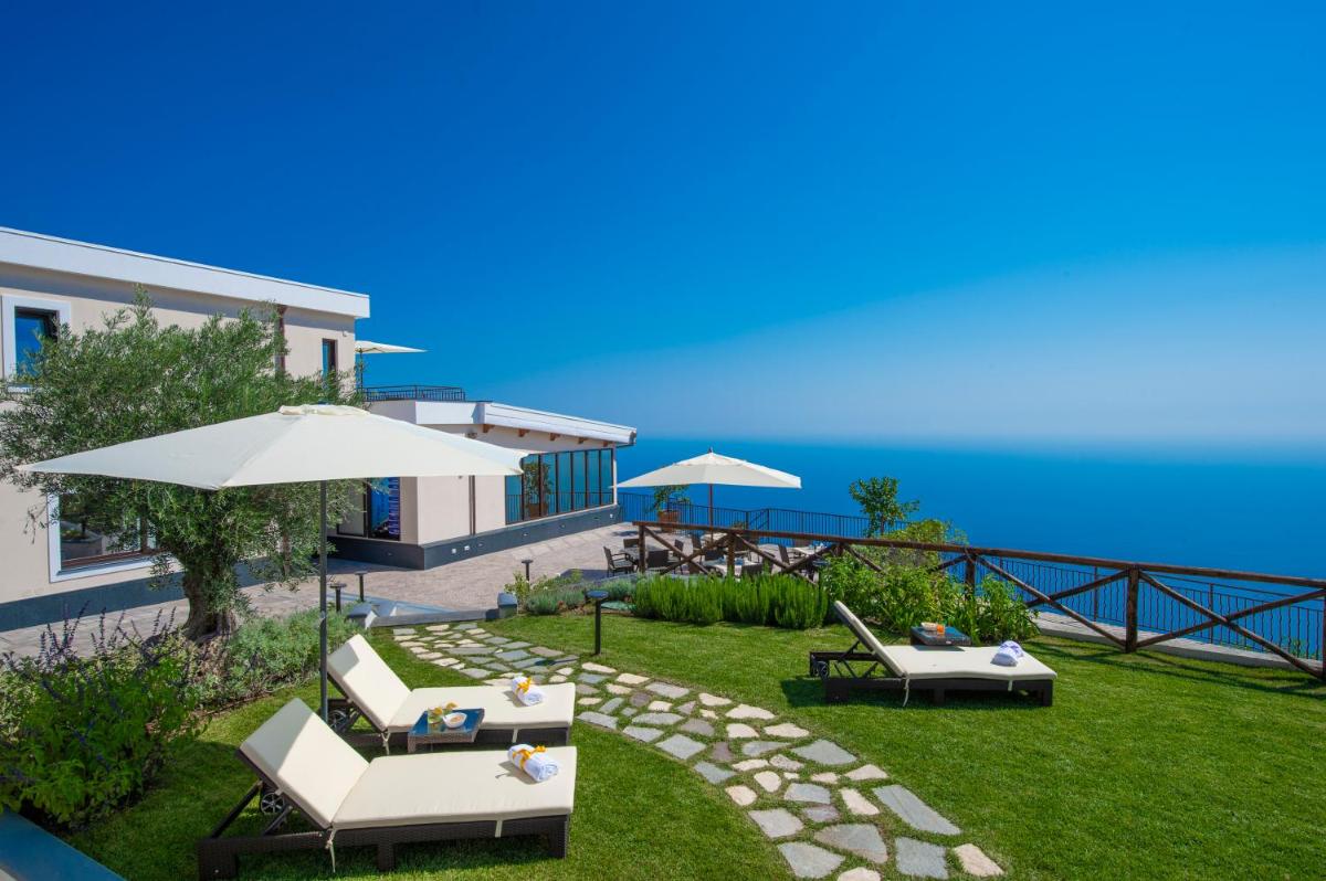 Villa Paradise Resort - Housity