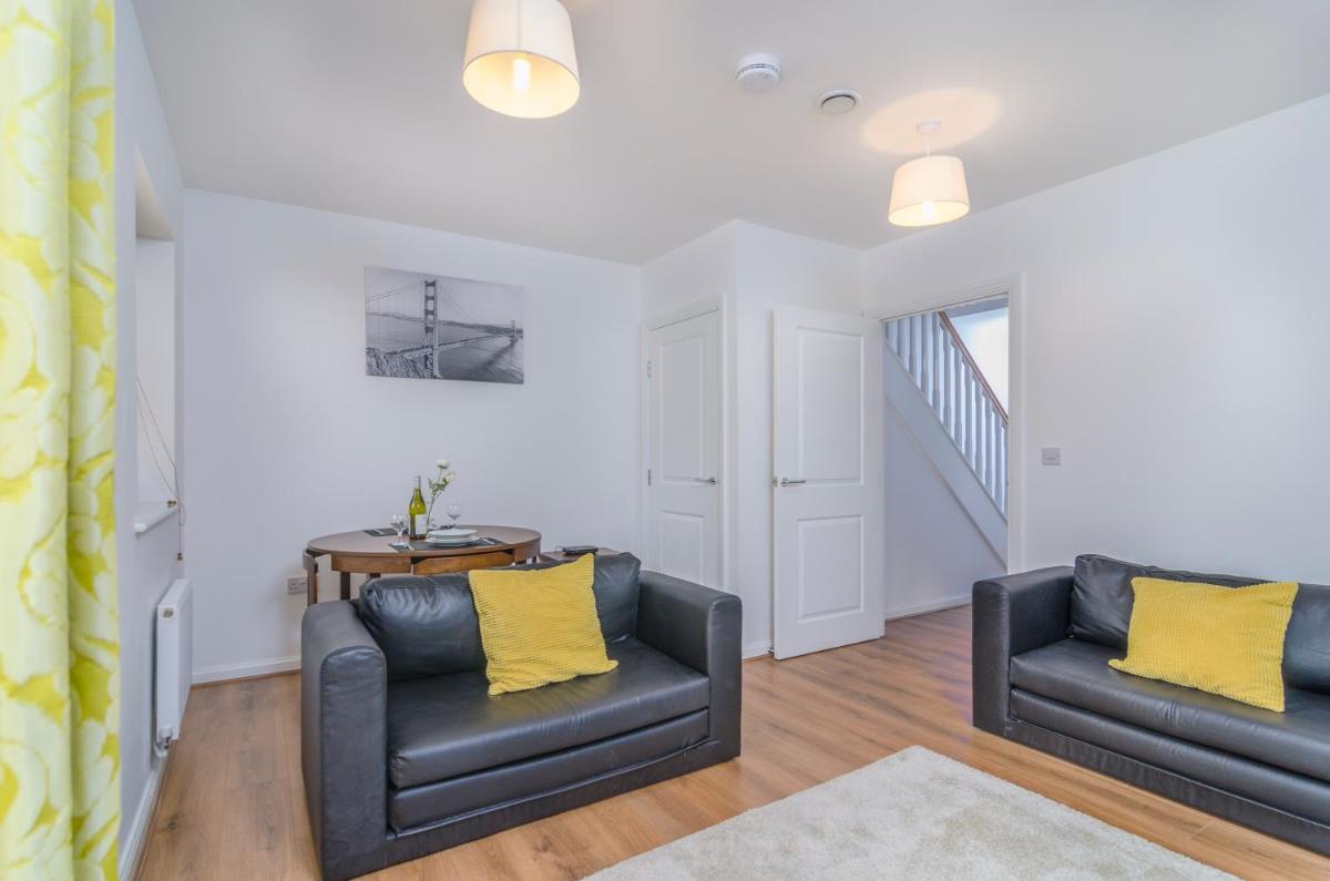 The Central Lodge - Housity