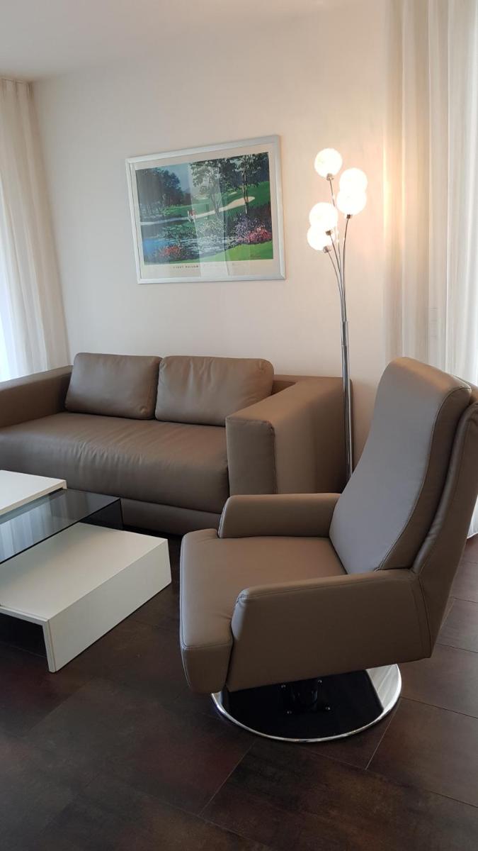 Wellness- & Golf-Appartement 4.4 Hebelhof - Housity