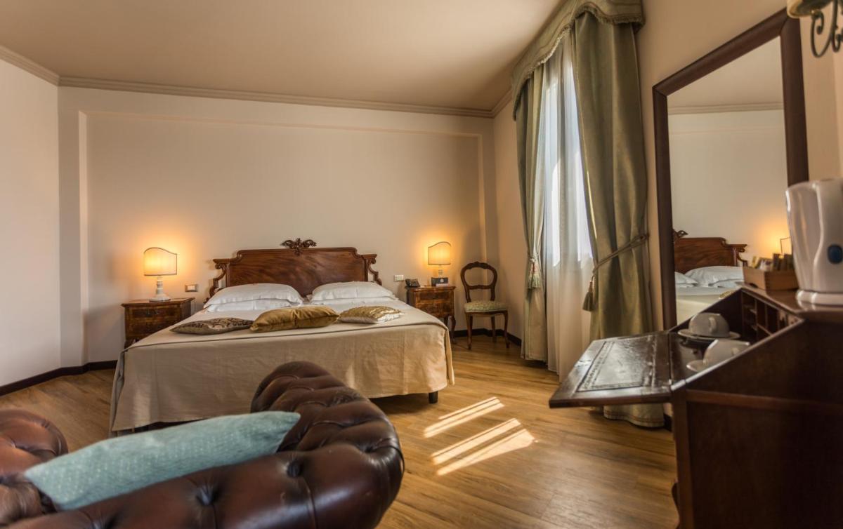 Hotel Casali - Housity