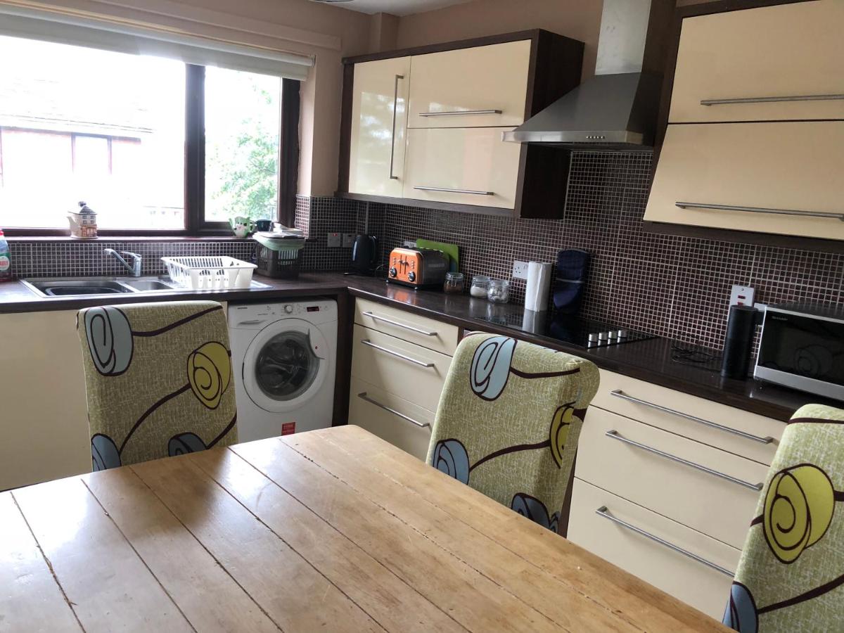 Claire’s AirBNB 2 - Housity