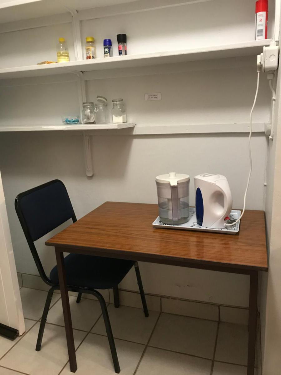 Ian and Pam's Flatlet - Hizvo