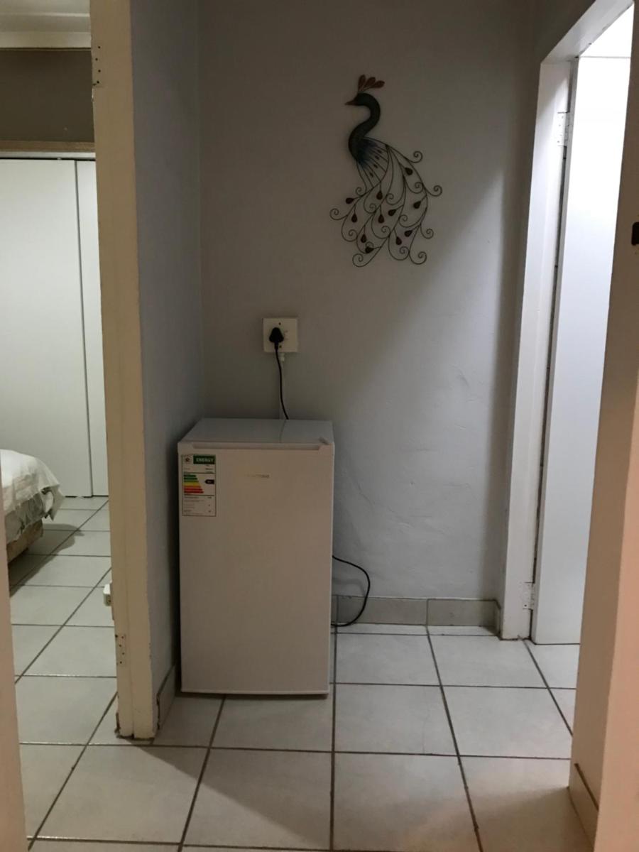 Ian and Pam's Flatlet - Housity