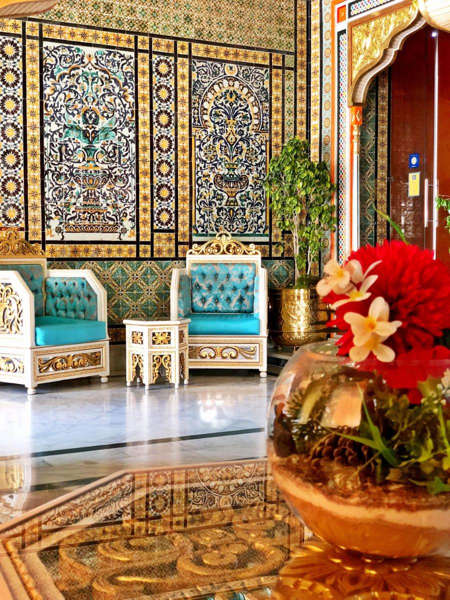 Royal Victoria - Ex British Embassy - Housity