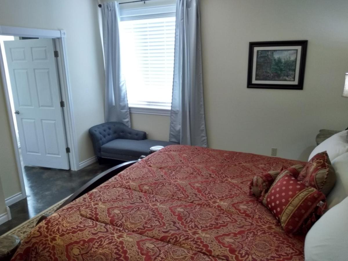 Swantown Inn - Housity