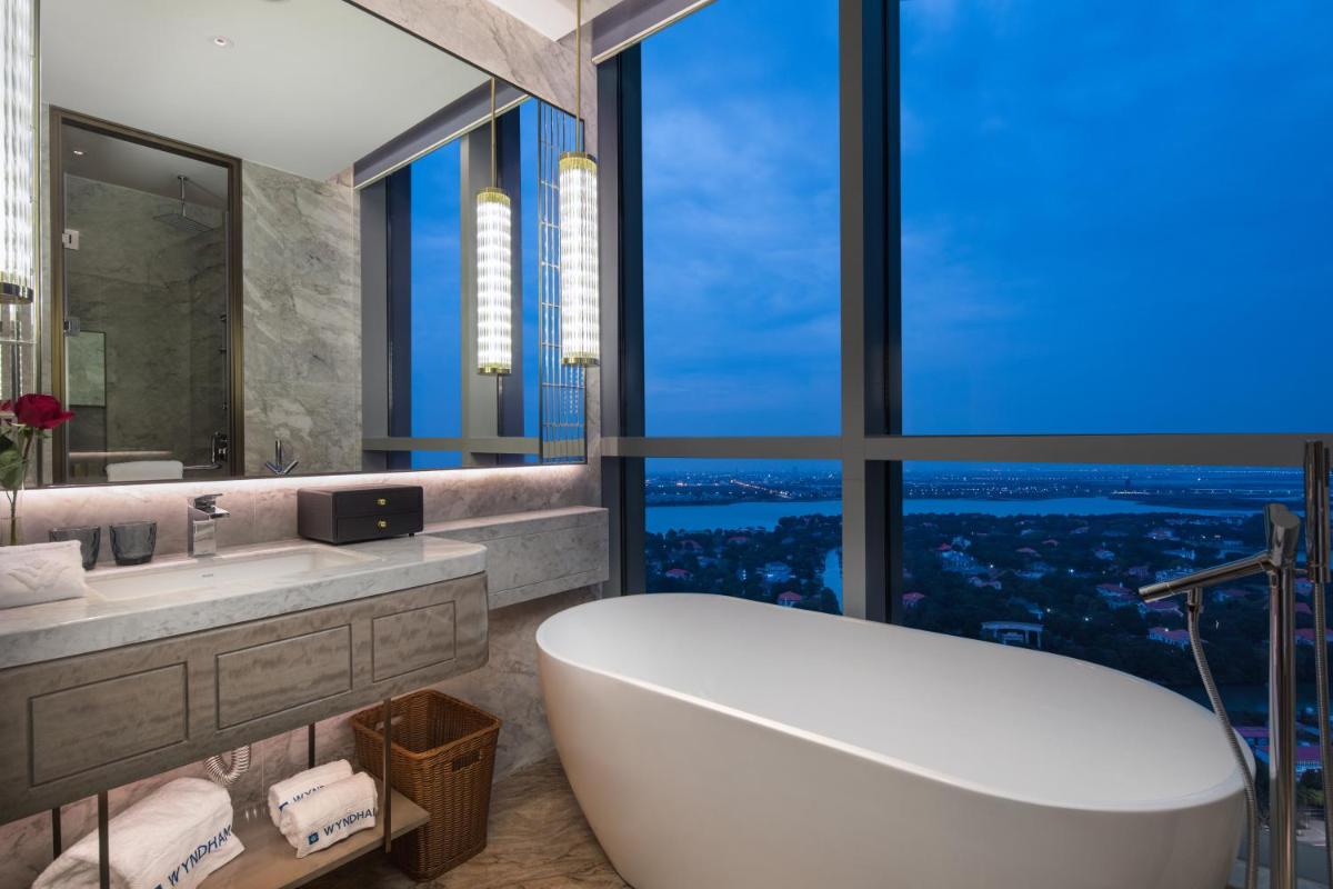 Wyndham Grand Suzhou Fenhu - Housity