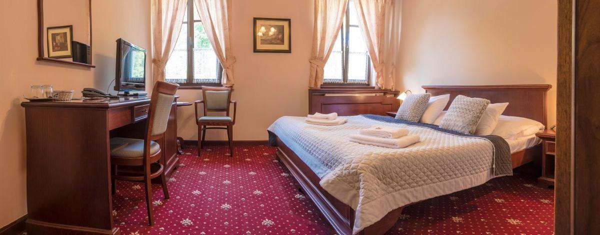 Hotel Buchlovice - Housity