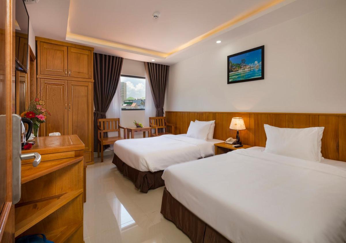 Royal Hotel Nha Trang - Housity