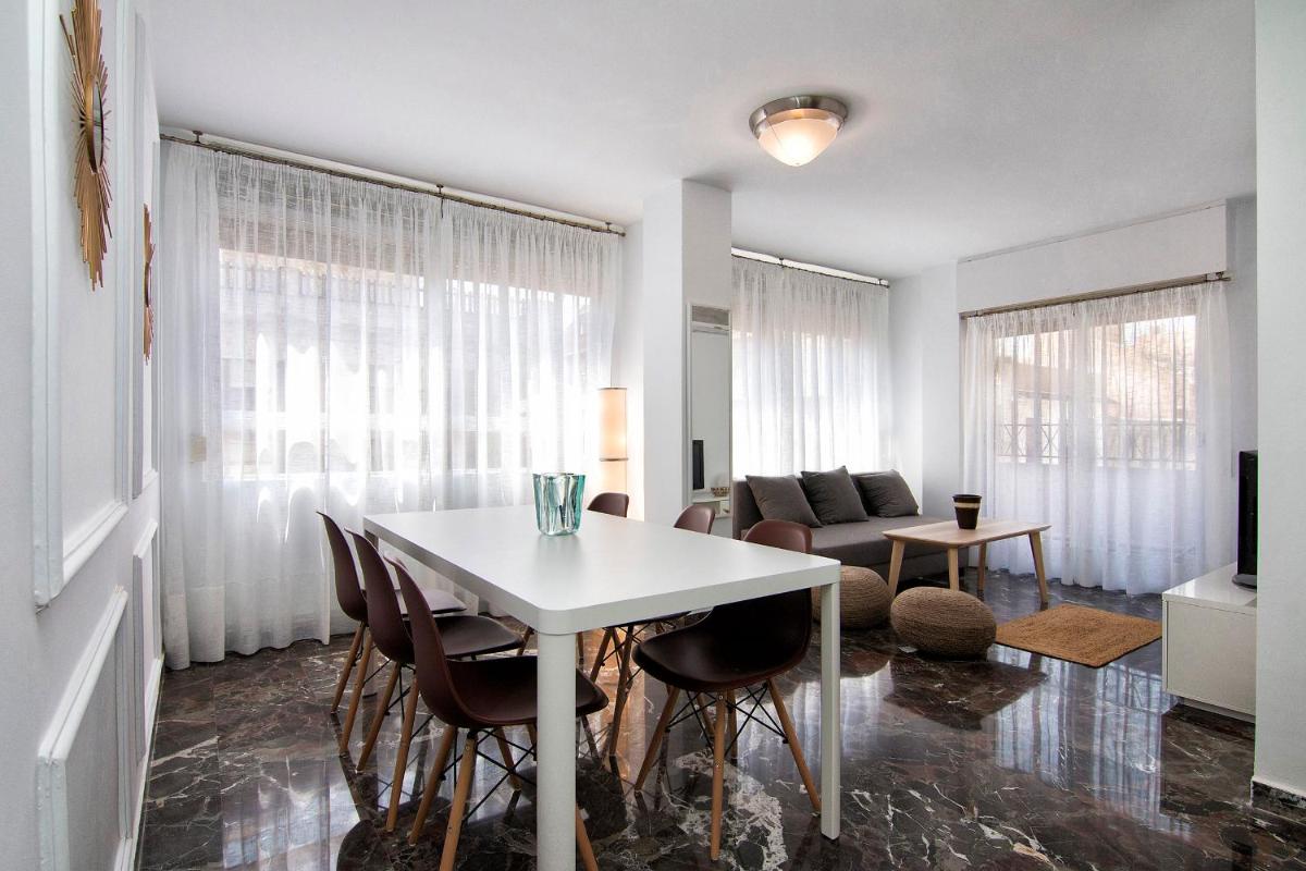 xxx Aben Apartment - Housity