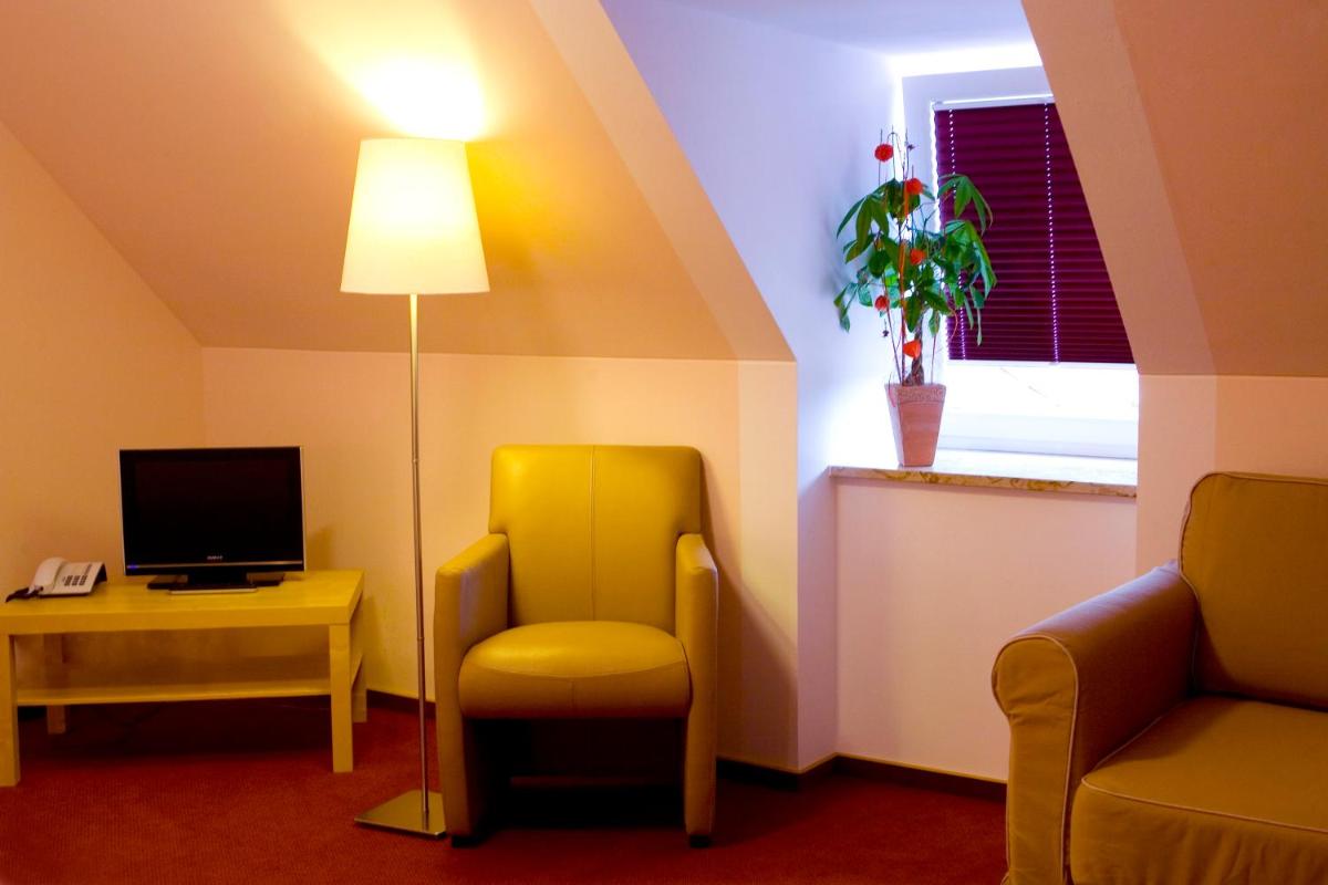 Hotel Donau - Housity