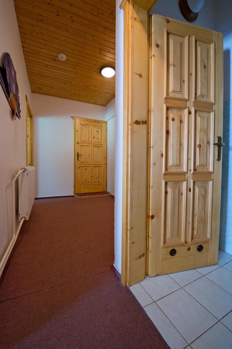 Ubytování LENKA - Housity