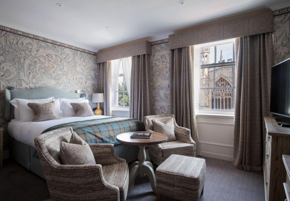 The Beverley Arms Hotel - Housity