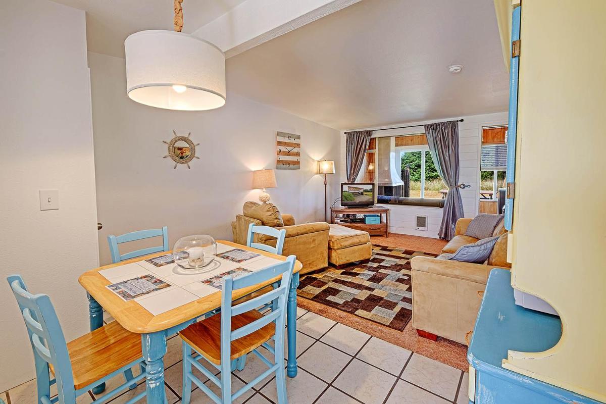 Shine On Condo - Housity