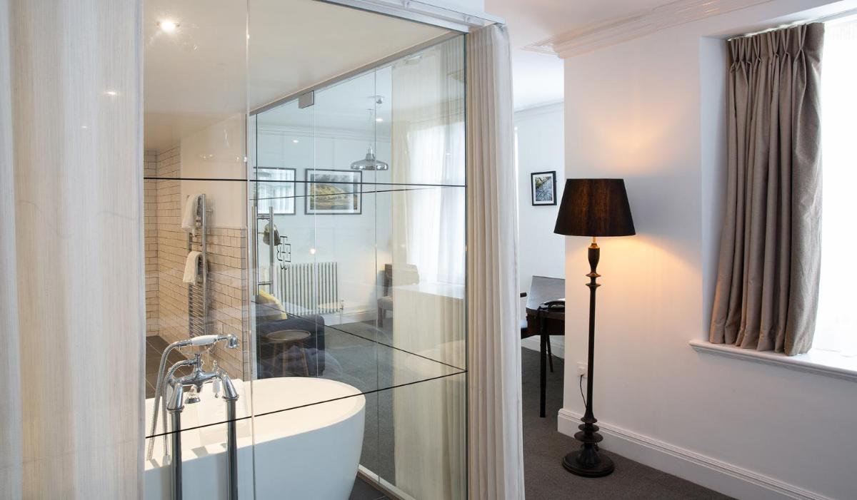 The Black Bull Inn - Housity