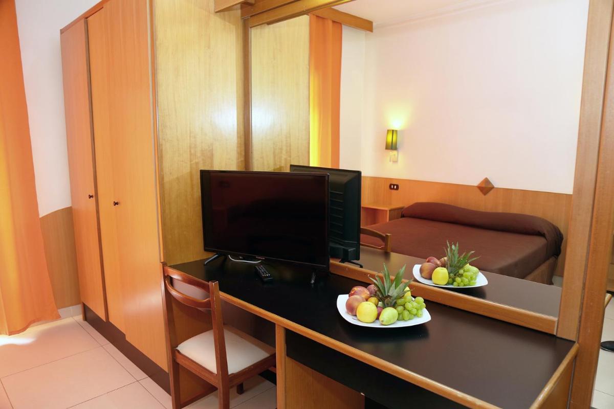 Hotel Meranda - Housity