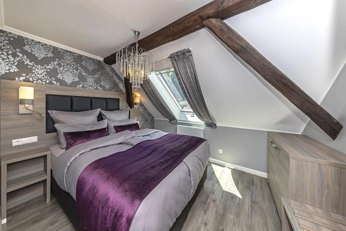 Apartmenthaus Burgenheimat in Rhens bei Koblenz - Housity