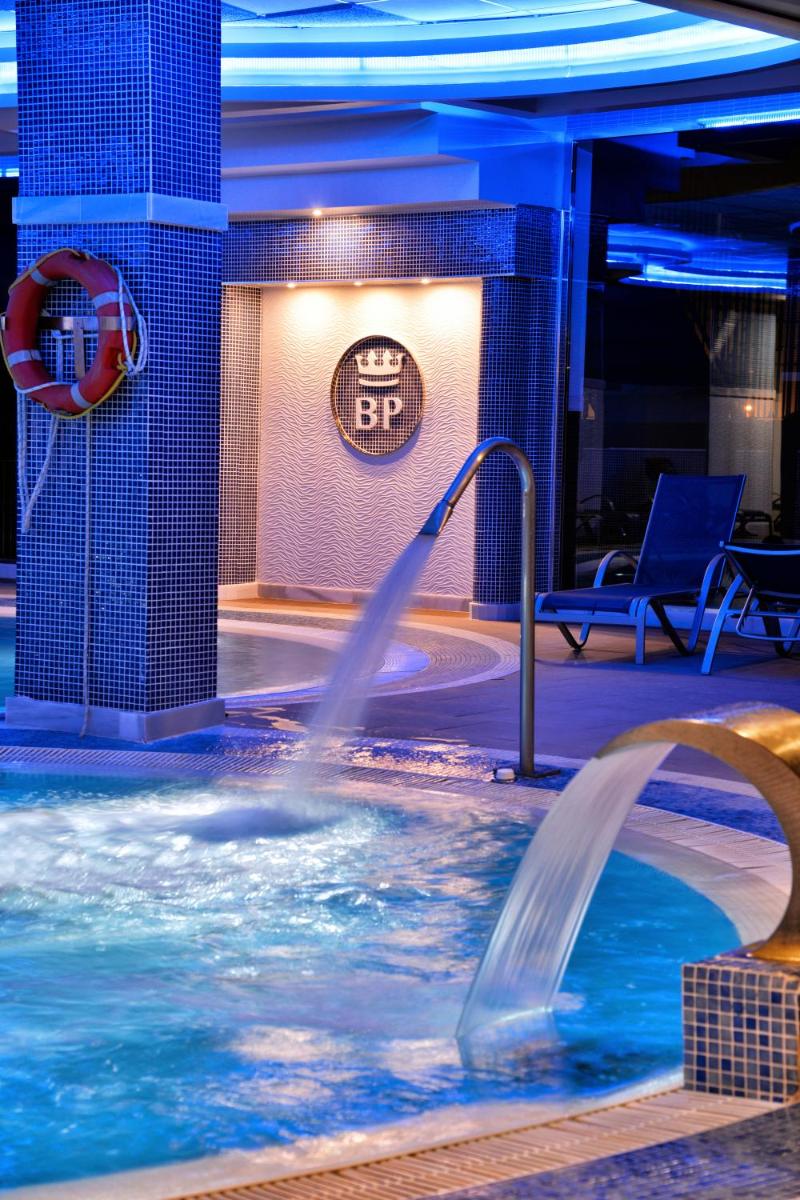Piscina en o cerca de Benalmadena Palace Spa