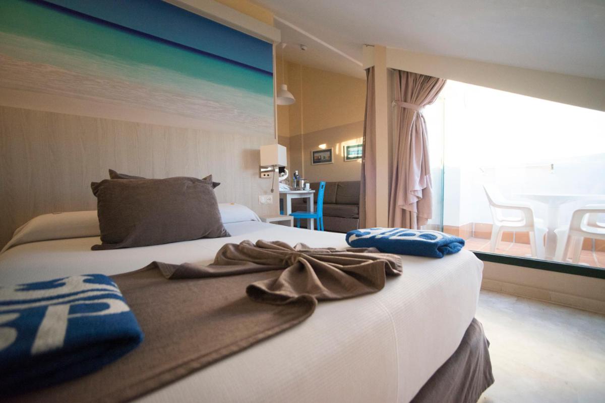 Cama o camas de una habitación en Benalmadena Palace Spa