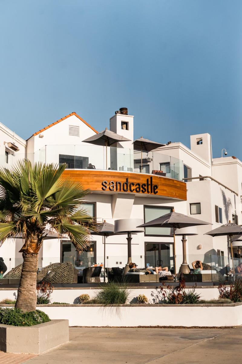 Sandcastle Hotel on the Beach - Housity