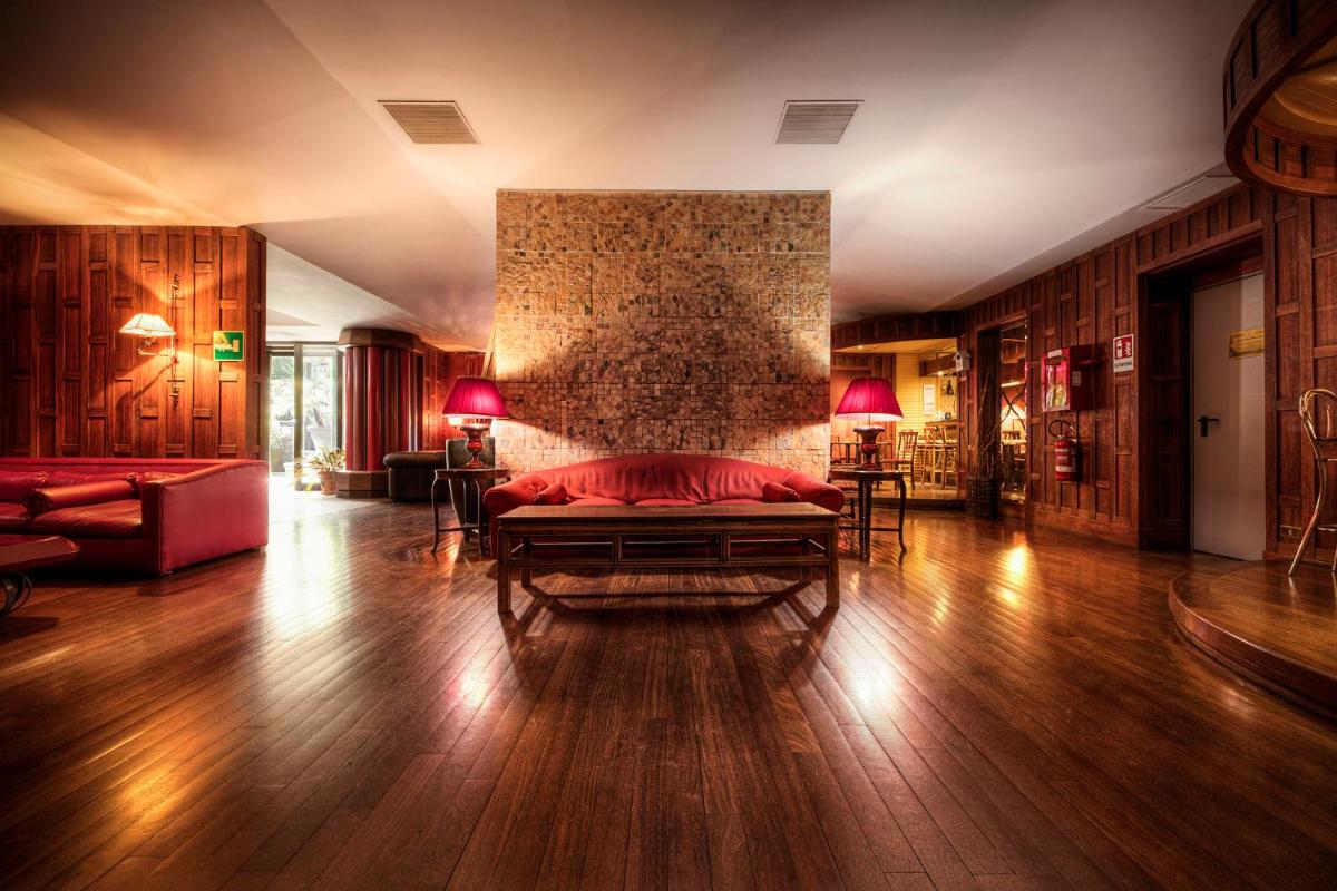 Grand Hotel Colony - Housity