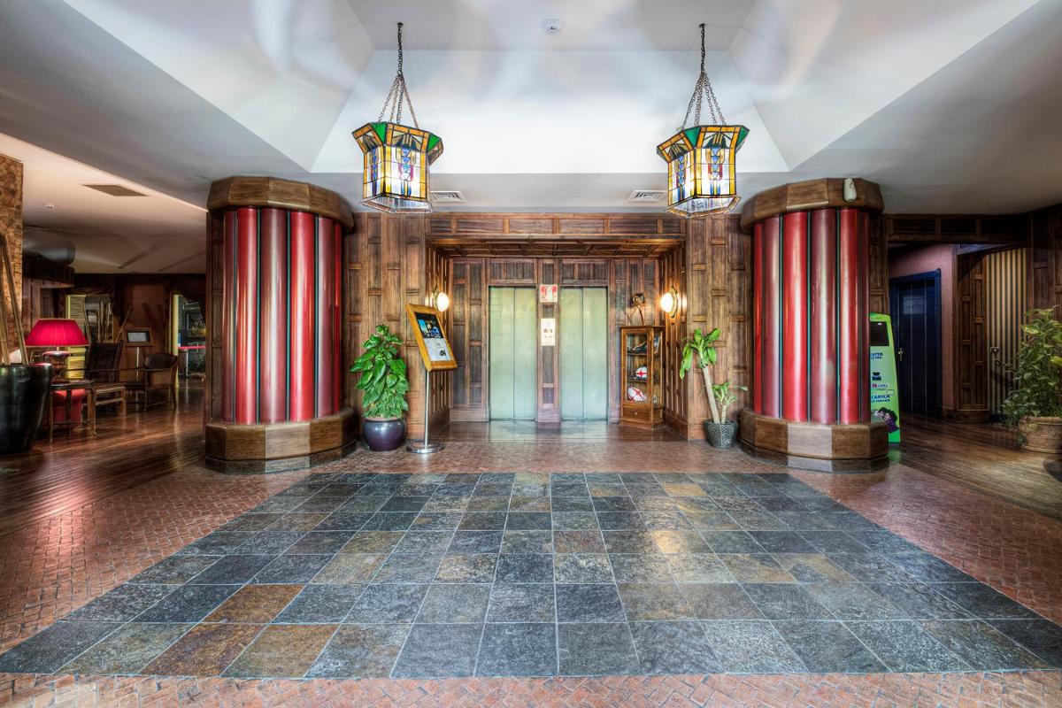 Grand Hotel Colony - Housity