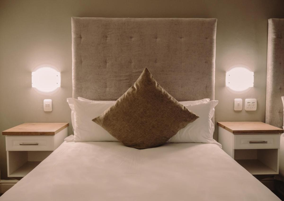 HERMS Restaurant & Boutique Hotel - Housity