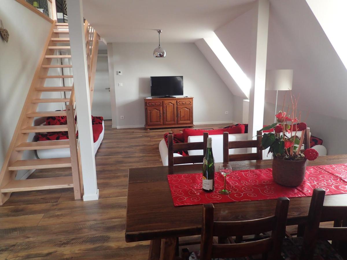 Les Gîtes de la tour, appartement "le Vignoble" - Housity