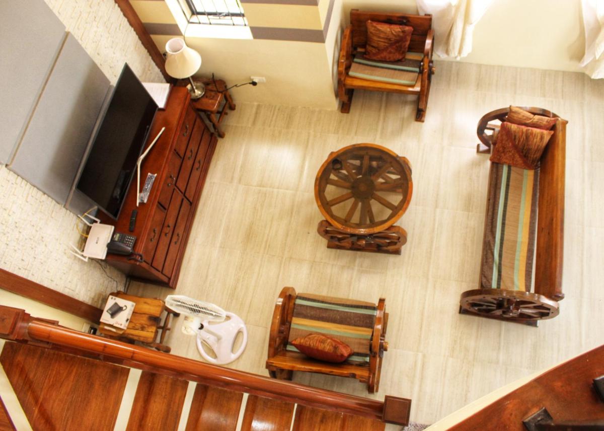 Ailesbury Holiday Home-Iloilo - Housity
