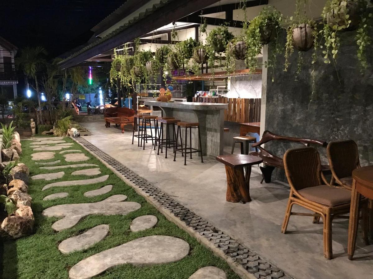 Baan Sala Lung Dam - Fisherman Village - Housity