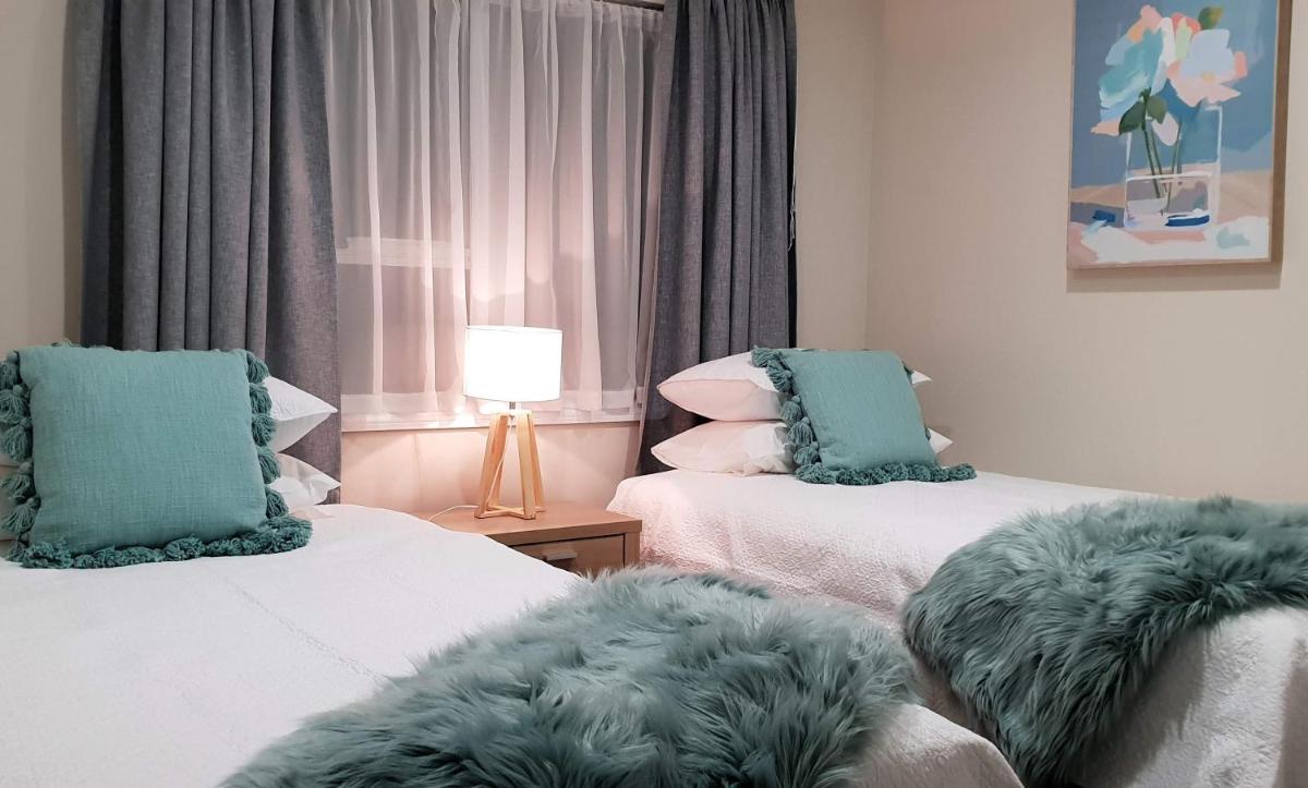 Suitetrails - Rose Apartments Unit 3 Central Rotorua - Accommodation & Spa