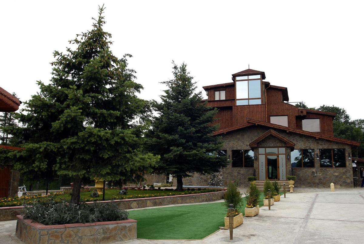 Хотел Галина Палас - Housity