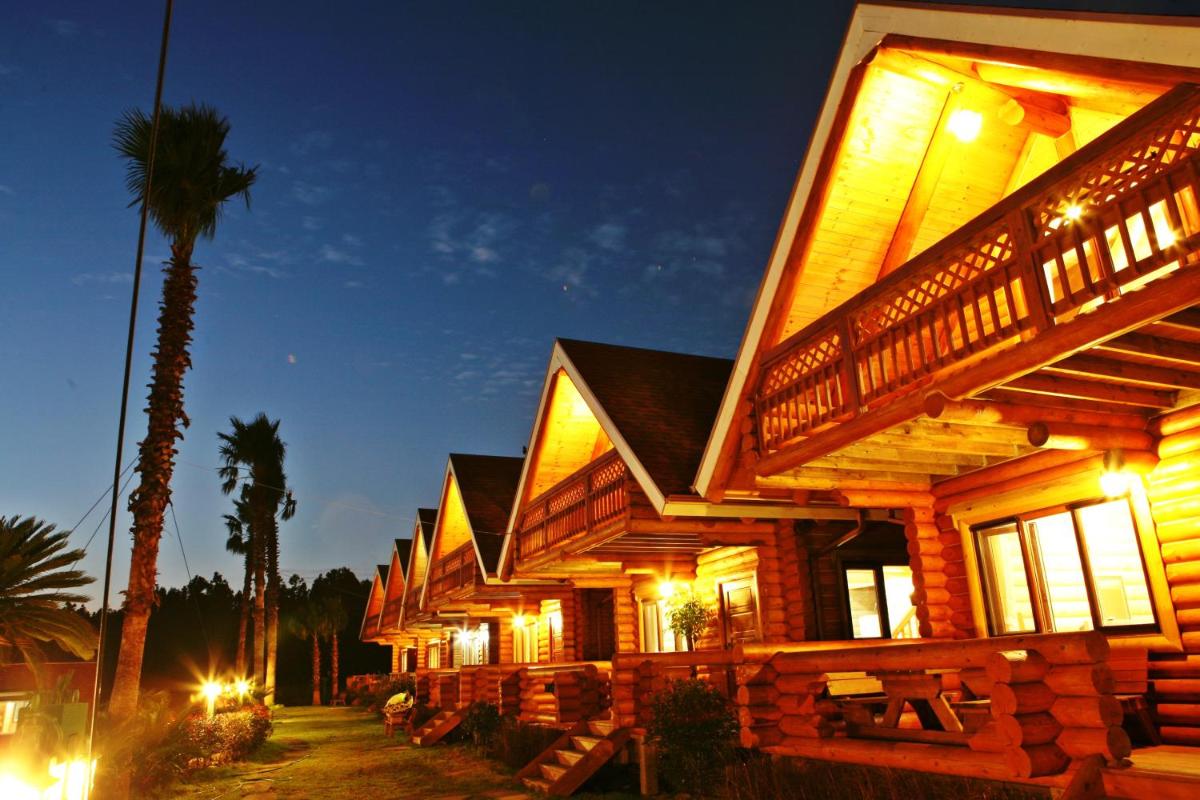 Jungmun Log Pension & Resort - Housity