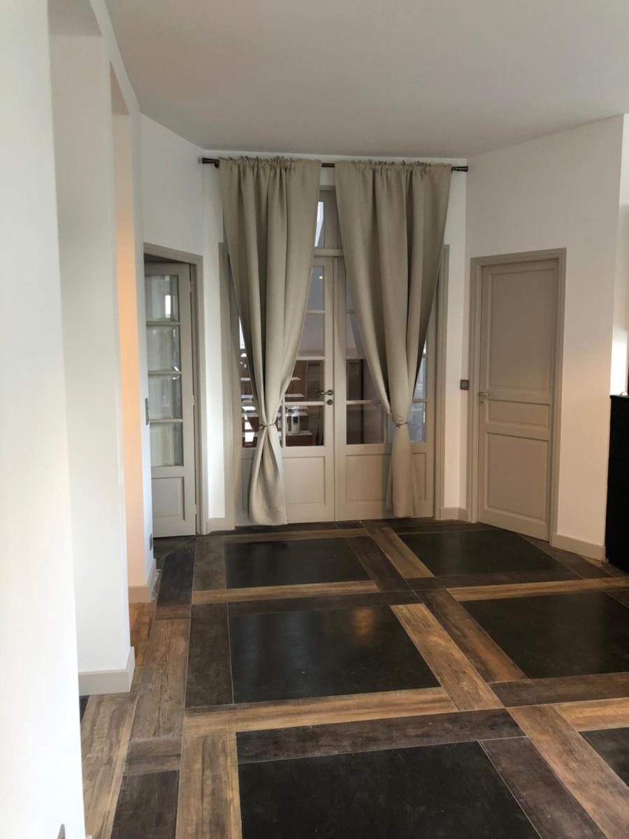 Exceptionnel, 130 m2, vue aérienne sur Paris - Housity