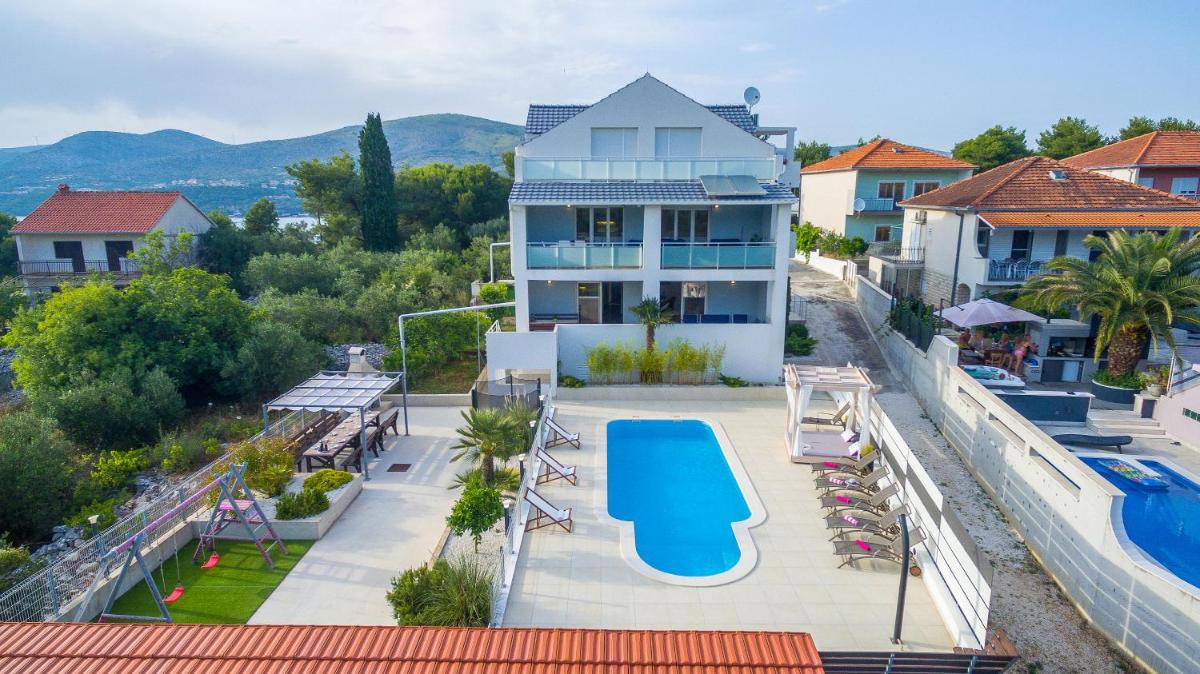 Villa Anadi - Housity