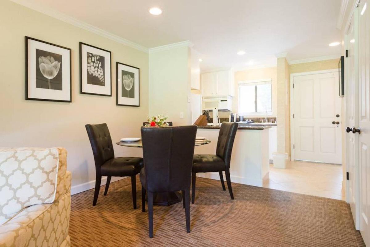 ★ Gorgeous 1 BD Apt, Million $ View on Golf Course ★ - Housity