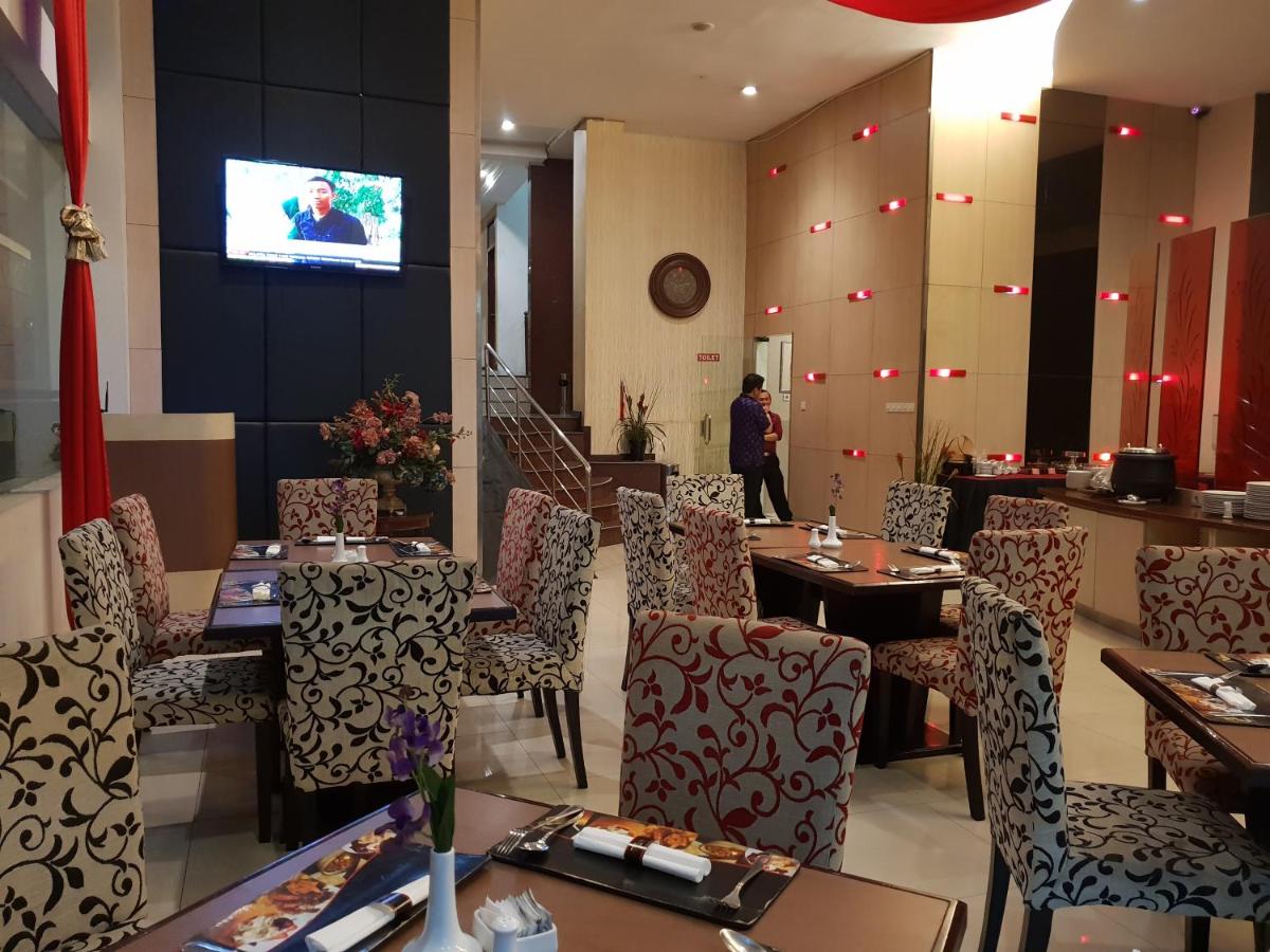 Scarlet Kebon Kawung Hotel - Housity