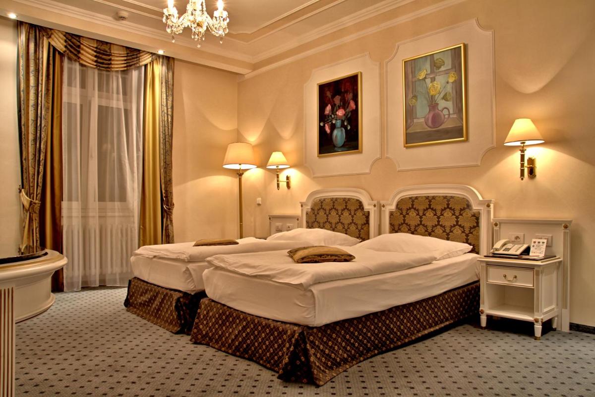 Esplanade Spa and Golf Resort - Housity