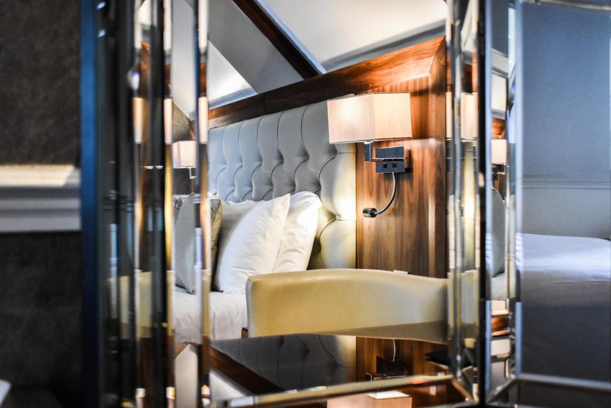 Dalziel Park Hotel - Housity