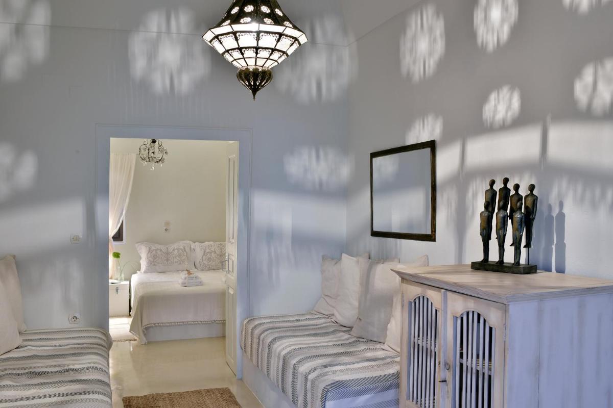ALIA MANSION by K&K - Housity