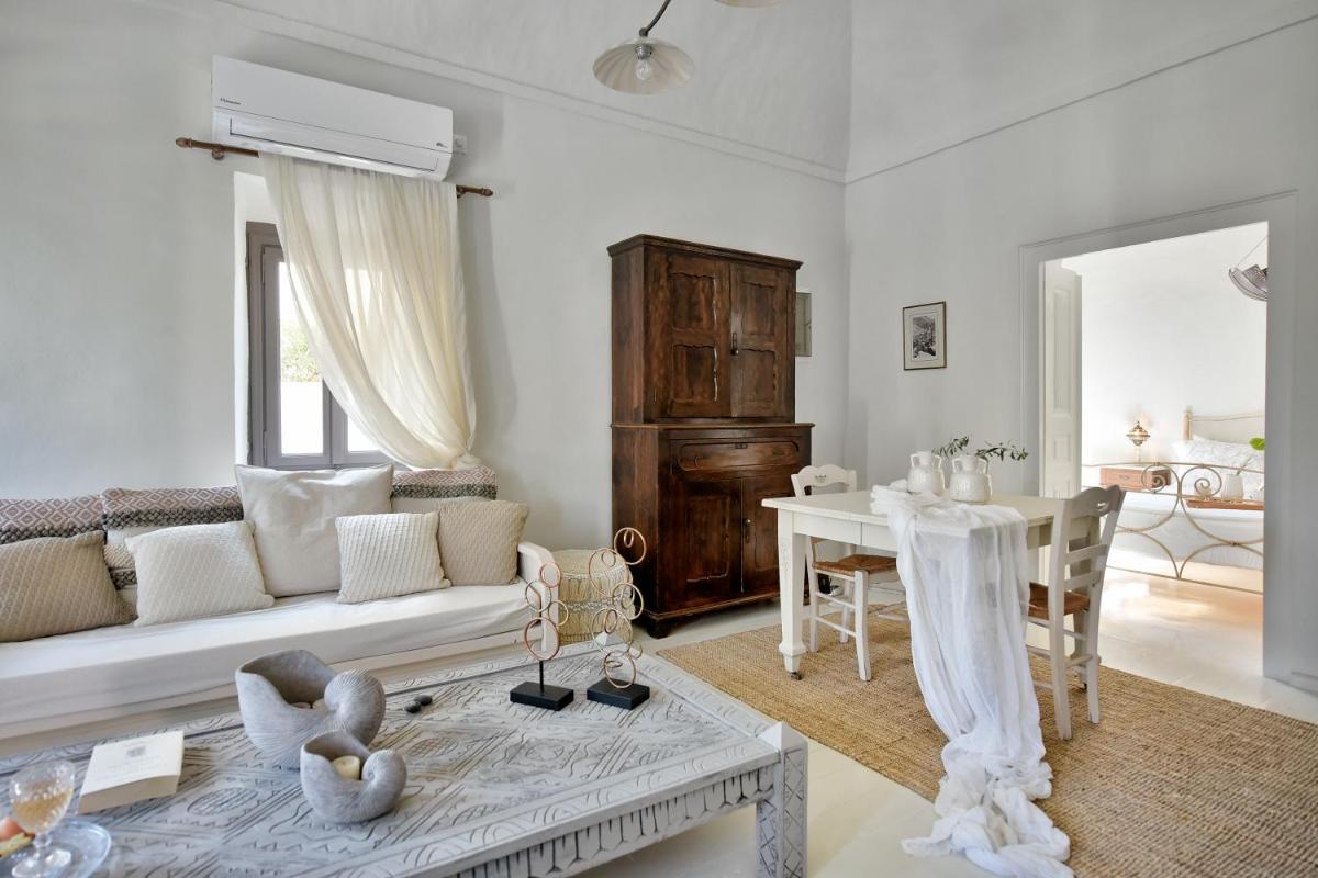 ALIA MANSION by K&K - Housity