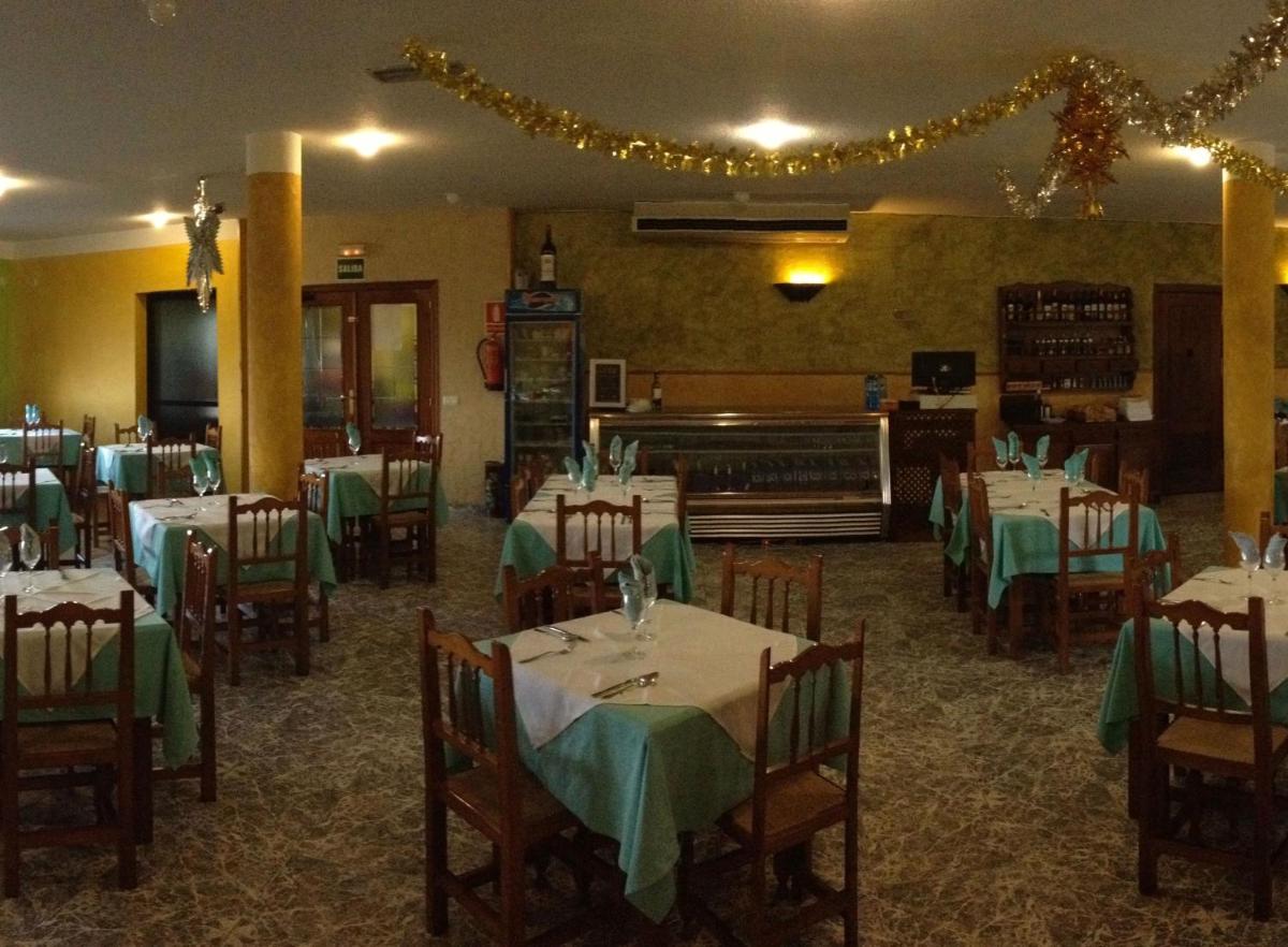Hotel Restaurante Jarilla - Housity
