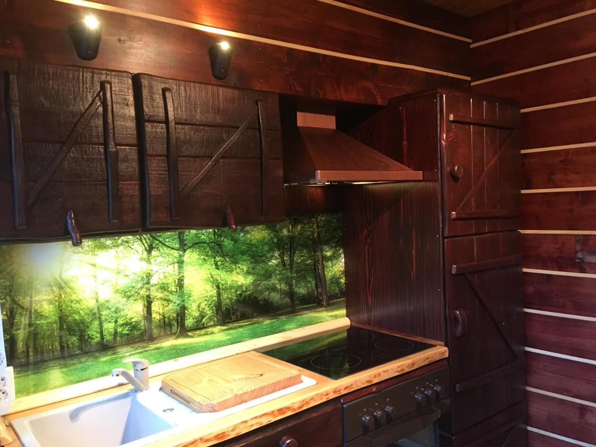 Holzhaus Trollblümchen am Wald und See - Housity