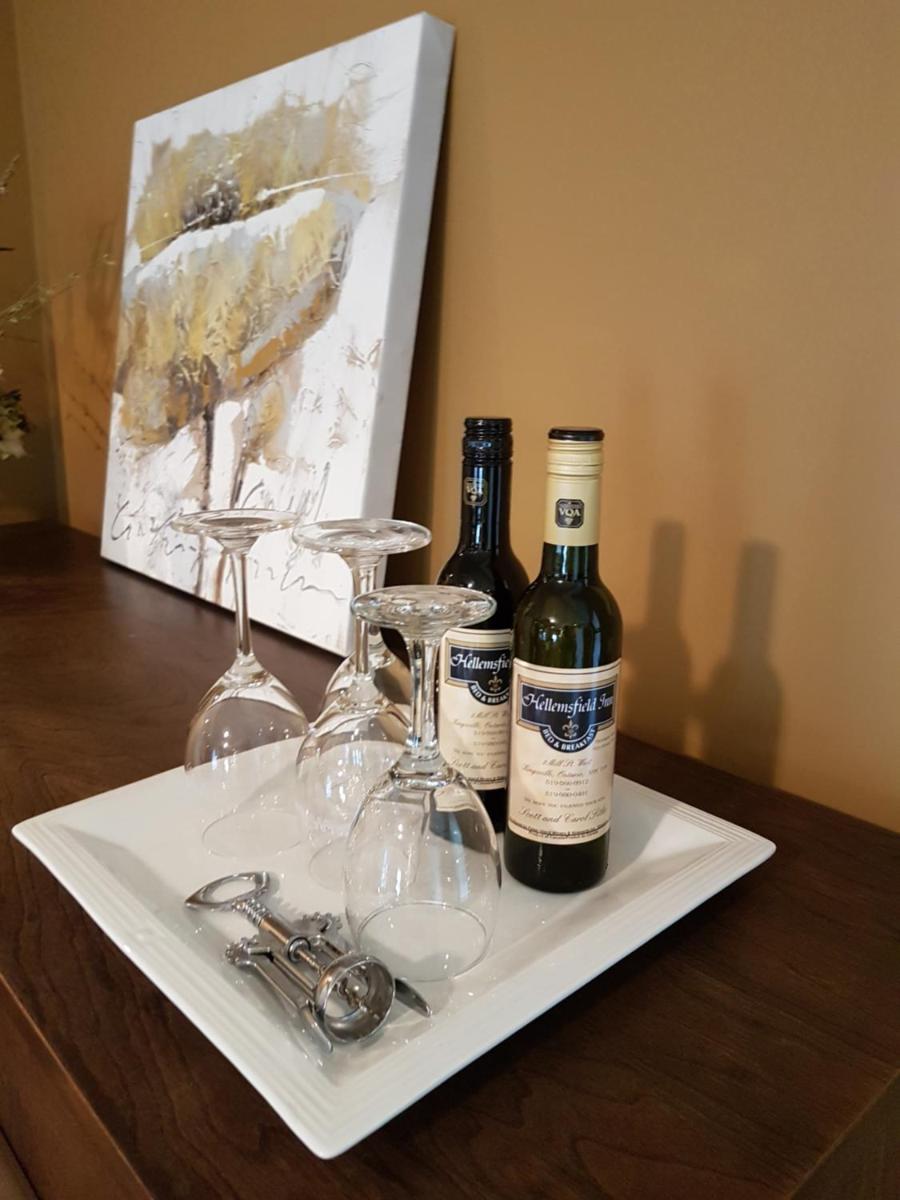 Hellemsfield Inn & bed and breakfast - Housity