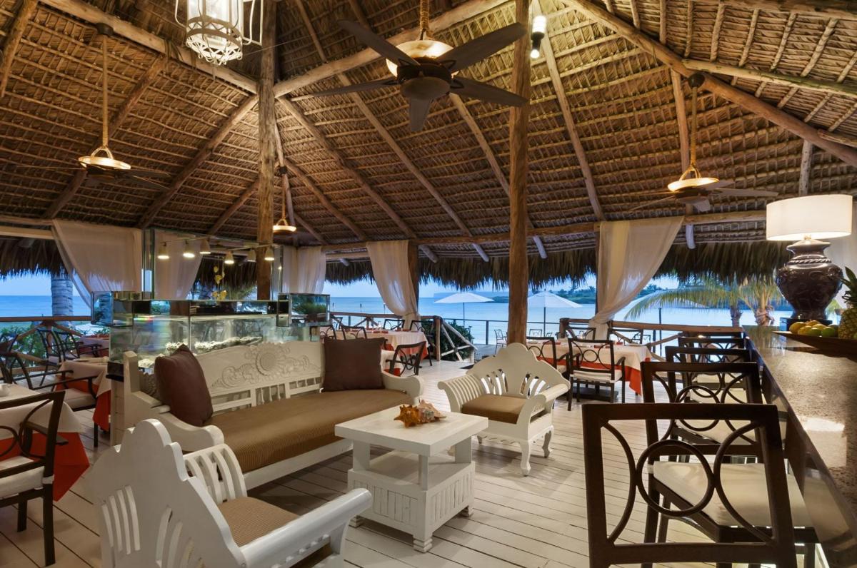 Cap Cana Luxurious Marina Condo - Hizvo