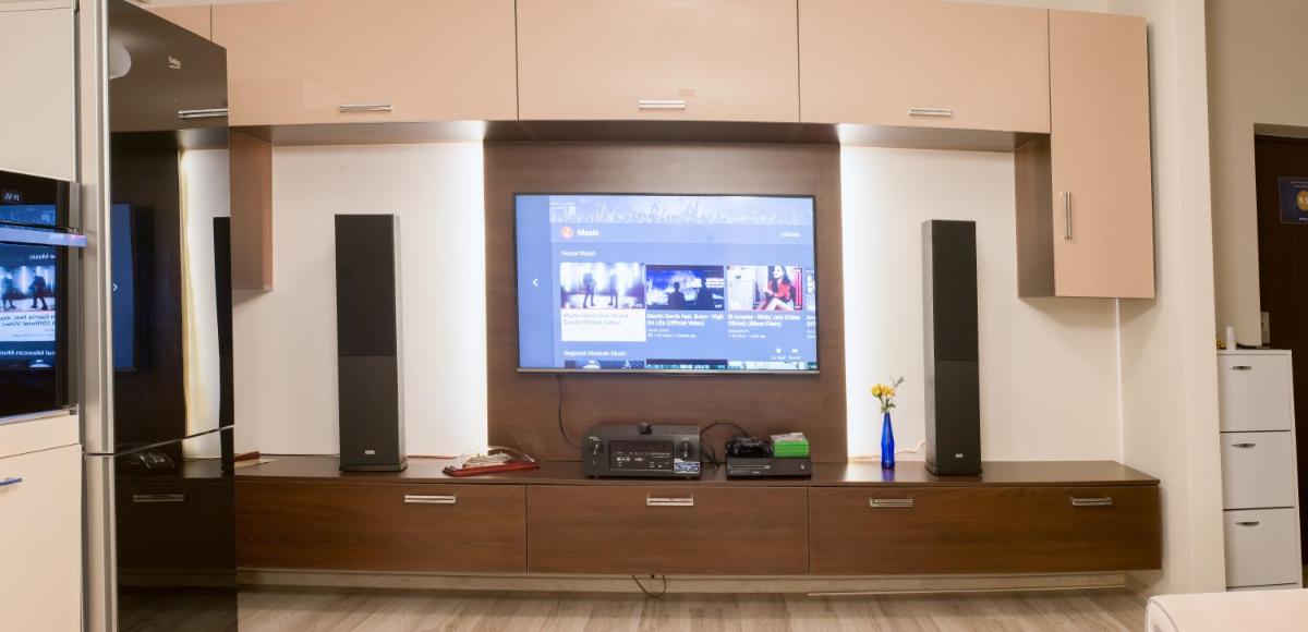 Pavel's Apartment - Housity