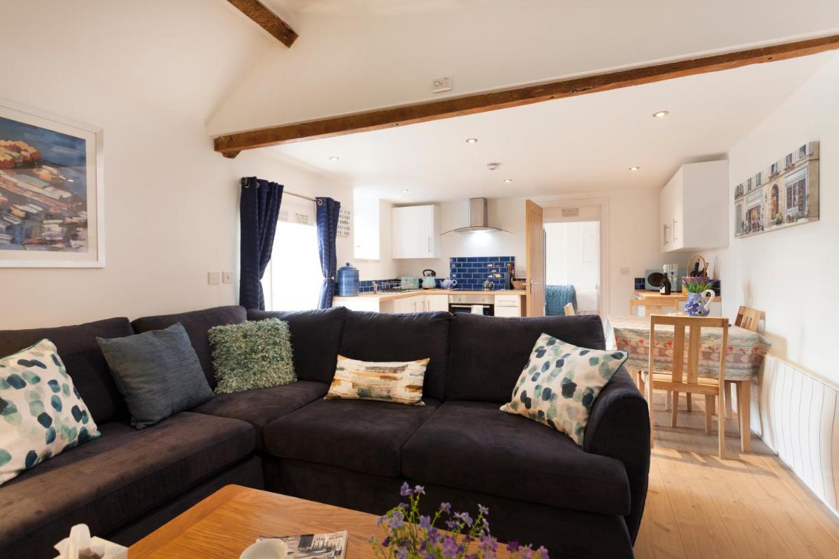 Vale View Barn - Housity