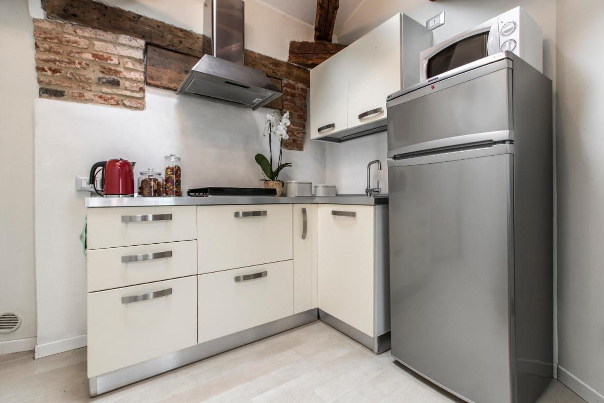 Design District Apartment R&R - Housity