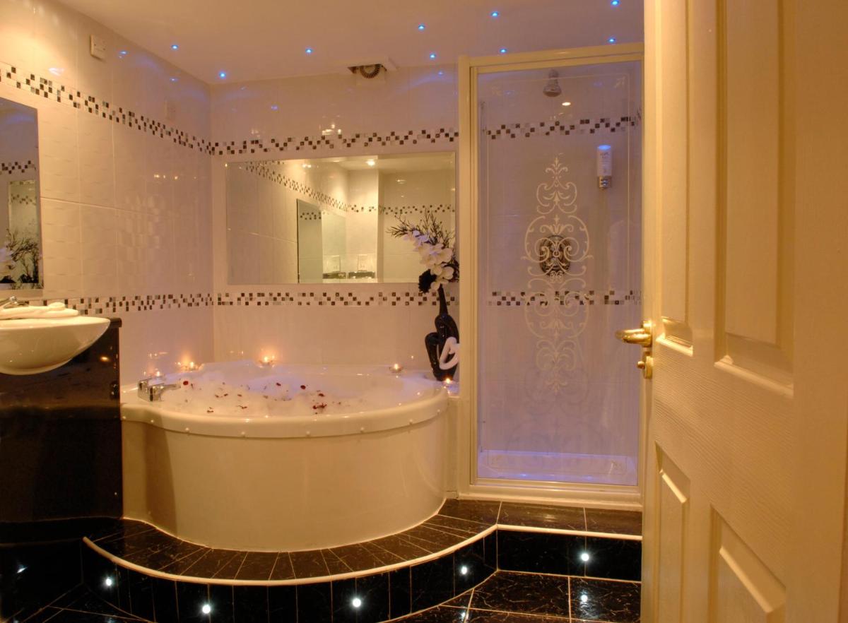 Clanree Hotel & Leisure Centre - Housity